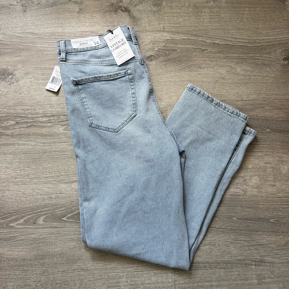 Nicole Miller Vintage Comfort Nomad Light Blue Denim Jeans
